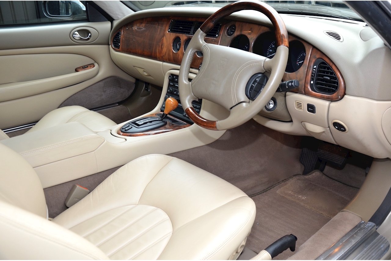 Jaguar XKR XKR 1 Gentleman Owner + Full Jaguar History + Exceptional - Large 7