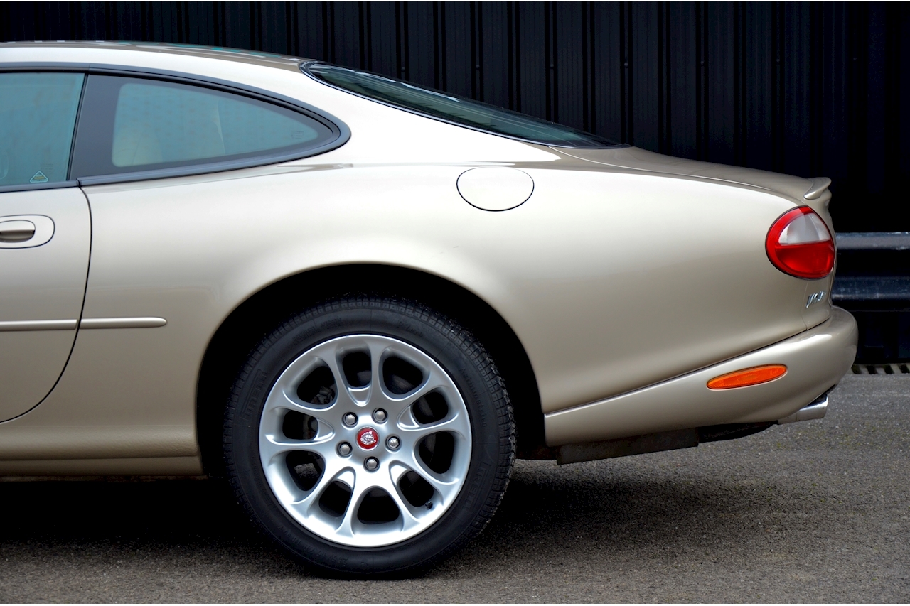 Jaguar XKR XKR 1 Gentleman Owner + Full Jaguar History + Exceptional - Large 20