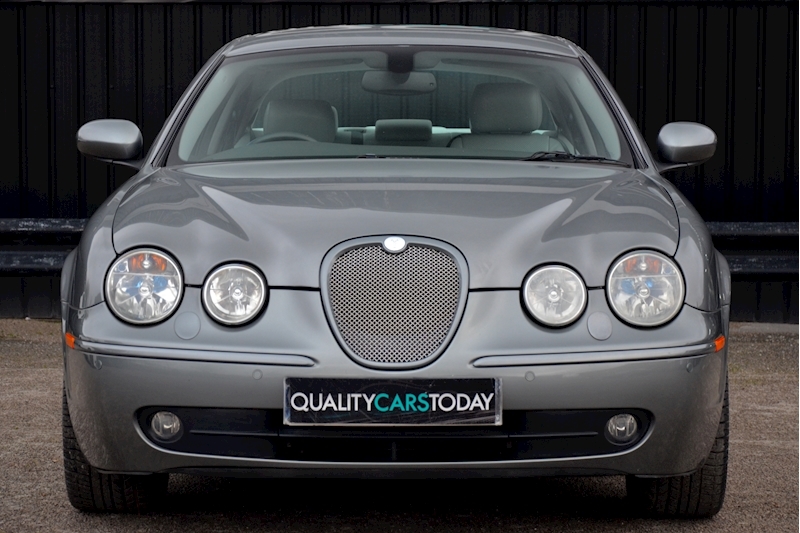 Jaguar S-Type V6 Sport S-Type V6 Sport S-Type V6 Sport 3.0 4dr Saloon Automatic Petrol Image 3