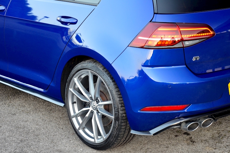 Volkswagen Golf R 1 Owner + VW Warranty + Pano Roof + Heated Leather + DCC + Reverse Cam + VAT Q Image 21