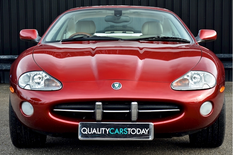 Jaguar XK8 XK8 Radiance Red + Ivory + Main Dealer History up to date Image 3