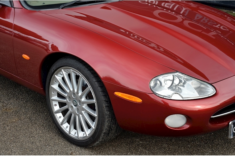Jaguar XK8 XK8 Radiance Red + Ivory + Main Dealer History up to date Image 18