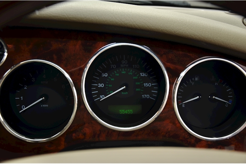Jaguar XK8 XK8 Radiance Red + Ivory + Main Dealer History up to date Image 29