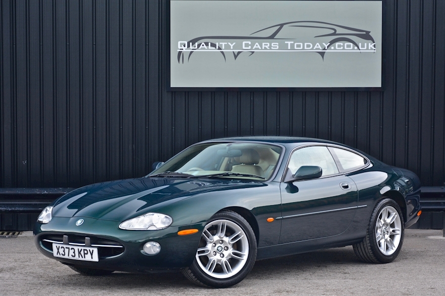 Jaguar Xk8 4.0 Coupe *Emerald Green + Cashmere + 13 Stamps* Image 10