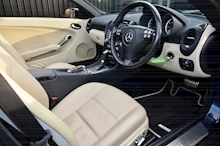 Mercedes-Benz SLK 55 AMG SLK 55 AMG SLK 55 AMG 5.4 2dr Convertible Automatic Petrol - Thumb 6