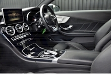 Mercedes-Benz C63 AMG C63 AMG Coupe 4.0 V8 - Thumb 9