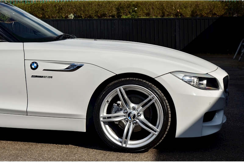 BMW Z4 sDrive23i M Sport Roadster Automatic + BMW Approved Used in 2020 Image 16