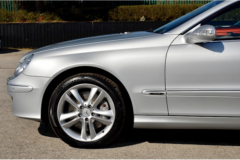 Mercedes-Benz CLK 350 Avantgarde 1 Owner + Full MB History + Outstanding Image 10