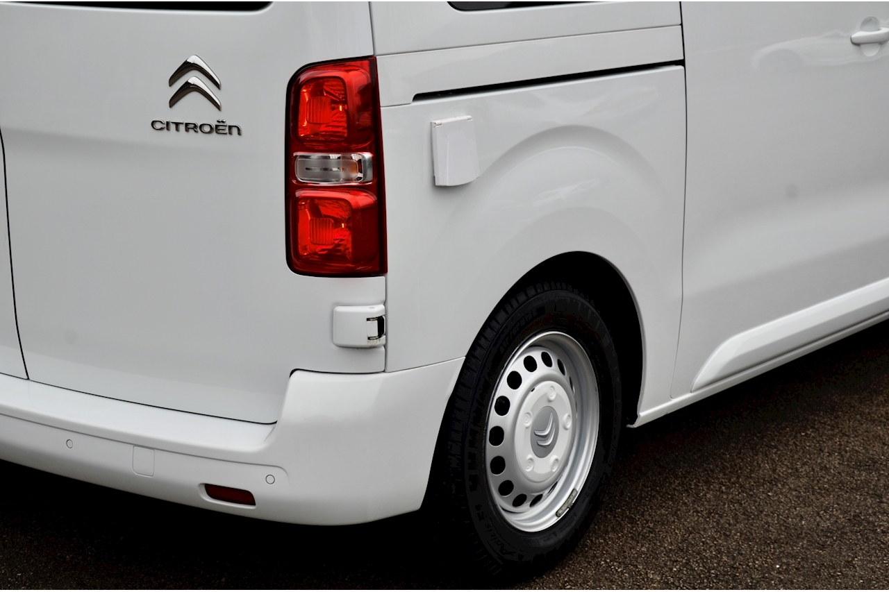 Citroen Dispatch Camper Van Camper Van + Exceptional Condition + Rear Never Used - Large 40