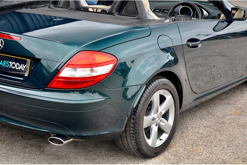 Mercedes-Benz SLK 200 Kompressor Extremely Rare Spec + Fully Documented Service History Image 11