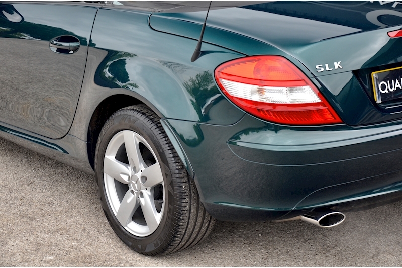 Mercedes-Benz SLK 200 Kompressor Extremely Rare Spec + Fully Documented Service History Image 28