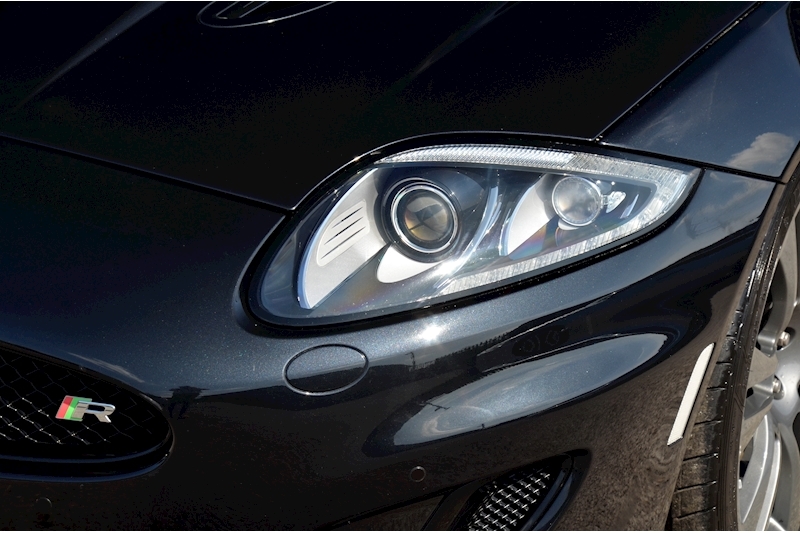 Jaguar XKR Dynamic Black Pack + Sports Exhaust Image 10