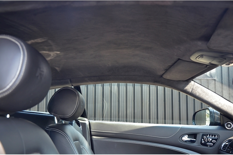 Jaguar XKR Dynamic Black Pack + Sports Exhaust Image 23