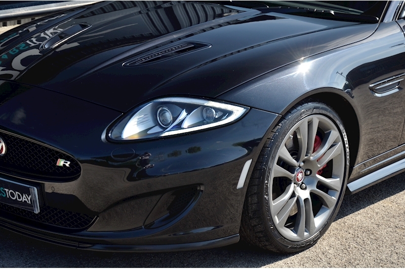 Jaguar XKR Dynamic Black Pack + Sports Exhaust Image 31