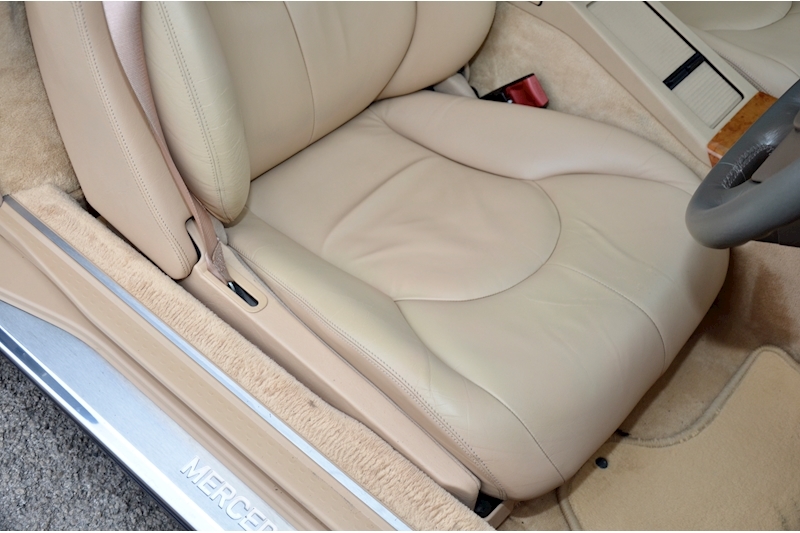 Mercedes-Benz SL 320 R129 3.2 V6 + Panoramic Glass Roof + Recent MB Service Image 17