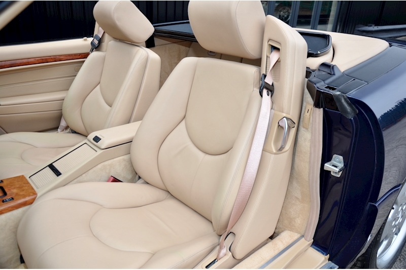Mercedes-Benz SL 320 R129 3.2 V6 + Panoramic Glass Roof + Recent MB Service Image 36