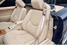 Mercedes-Benz SL 320 R129 3.2 V6 + Panoramic Glass Roof + Recent MB Service - Thumb 36