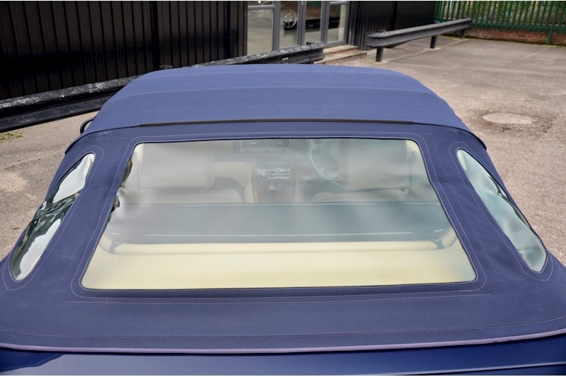 Mercedes-Benz SL 320 R129 3.2 V6 + Panoramic Glass Roof + Recent MB Service Image 45