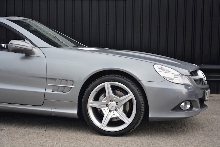 Mercedes Sl 350 3.5 V6 7G Tronic Sport *Just 7,145 Miles + Massive Specification + £74k List Price* Image 12