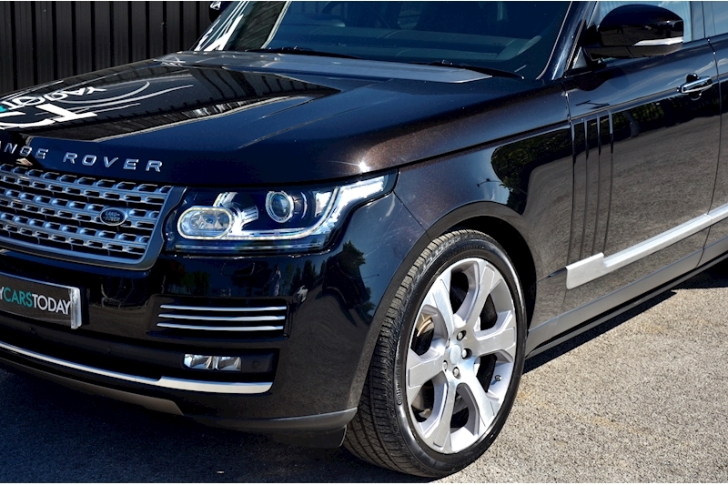 Land Rover Range Rover 4.4 SDV8 Autobiography Full LR Main Dealer History + Deployable Steps + Pano Roof Image 16