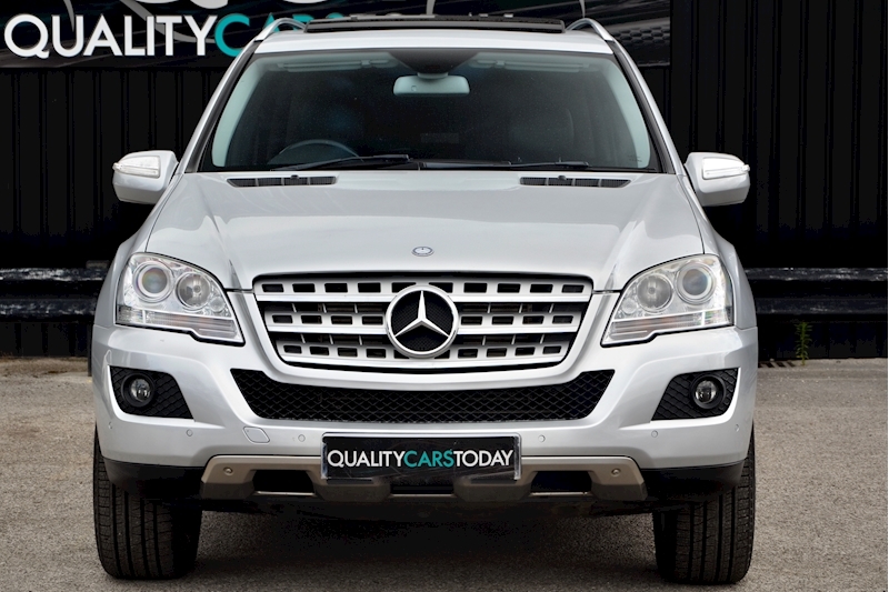 Mercedes-Benz ML 350 Sport 4Matic 2 Former Keepers + Full History + Sunroof + HK + High Spec Image 3