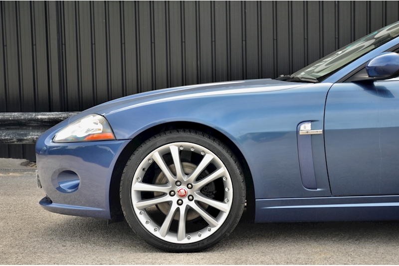 Jaguar XK Convertible Rare Ultraviolet Blue Paint + Ivory Soft Grain + Full Service History Image 15