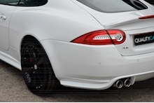 Jaguar XKR 'Speed Pack + Black Pack + Adaptive Cruise + Just Serviced by Jaguar' - Thumb 25
