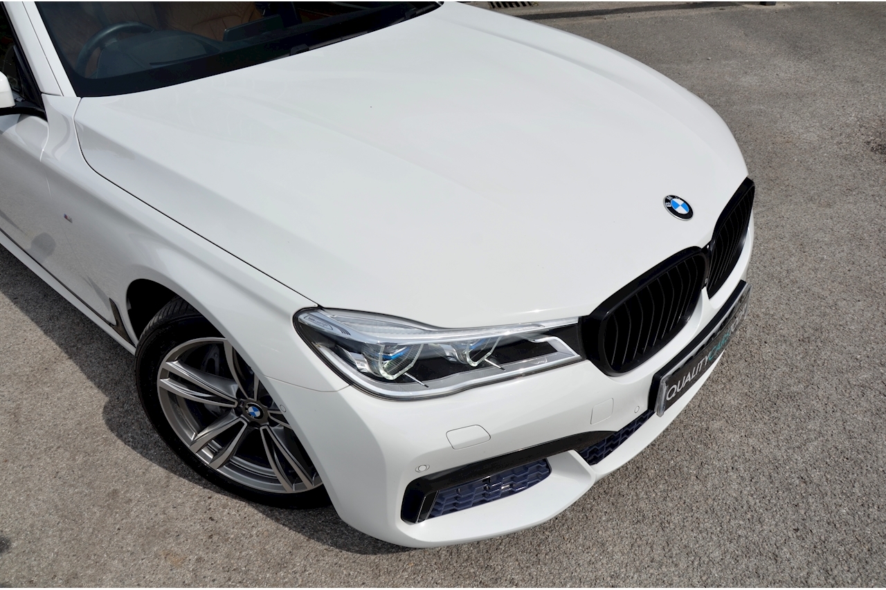 BMW 740d Xdrive M Sport Bowers and Wilkins Diamond Audio + Laserlights + Driver Assistant Pack Plus - Large 13