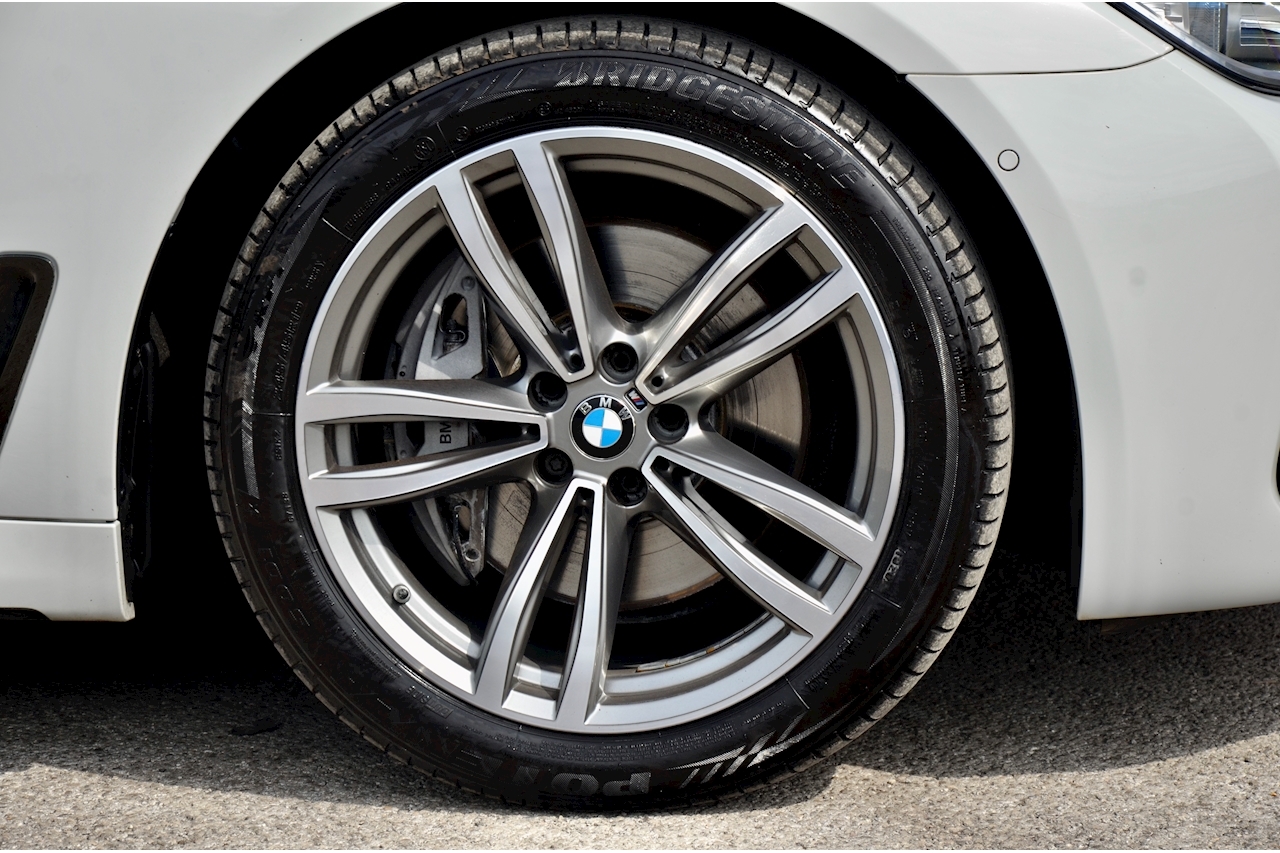 BMW 740d Xdrive M Sport Bowers and Wilkins Diamond Audio + Laserlights + Driver Assistant Pack Plus - Large 19