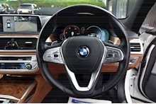 BMW 740d Xdrive M Sport Bowers and Wilkins Diamond Audio + Laserlights + Driver Assistant Pack Plus - Thumb 41
