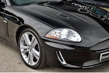 Jaguar XKR Ultimate Black + Ivory Soft Grain - Thumb 14