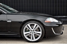 Jaguar XKR Ultimate Black + Ivory Soft Grain - Thumb 13
