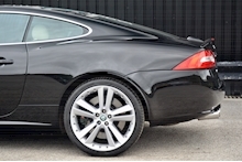 Jaguar XKR Ultimate Black + Ivory Soft Grain - Thumb 22