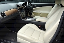 Jaguar XKR Ultimate Black + Ivory Soft Grain - Thumb 2