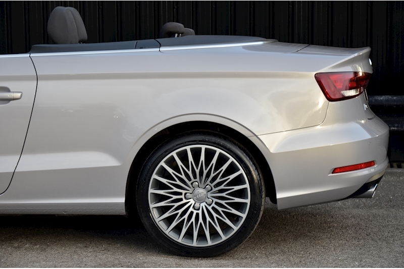 Audi A3 1.6 TDI Sport Cabriolet Full Audi Dealer History + Lotus grey + Cruise + Heated Seats Image 28
