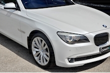 BMW 730d SE Mineral White Metallic + Glass Sunroof + ProNav + Reverse Cam - Thumb 13