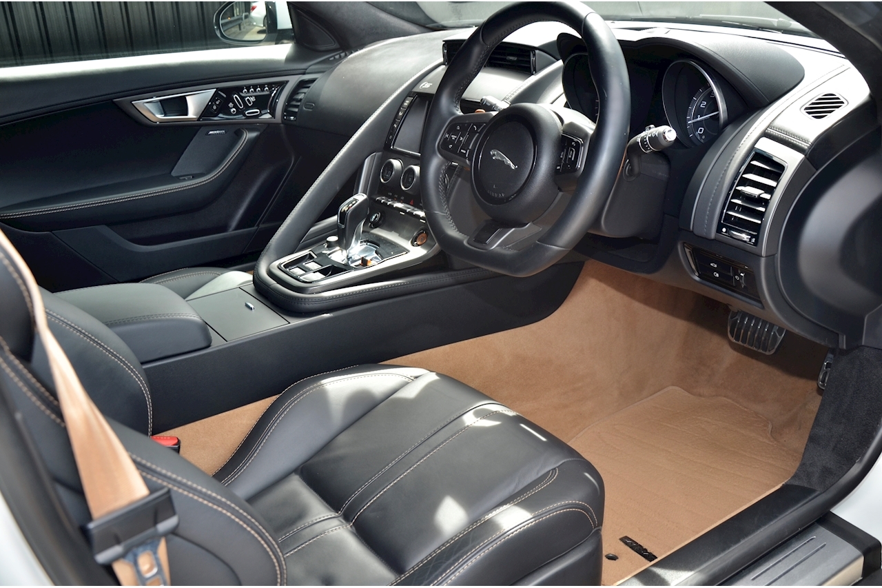 Jaguar F-Type S Carbon Ceramic Brakes + Performance Seats + Huge Spec - Large 5
