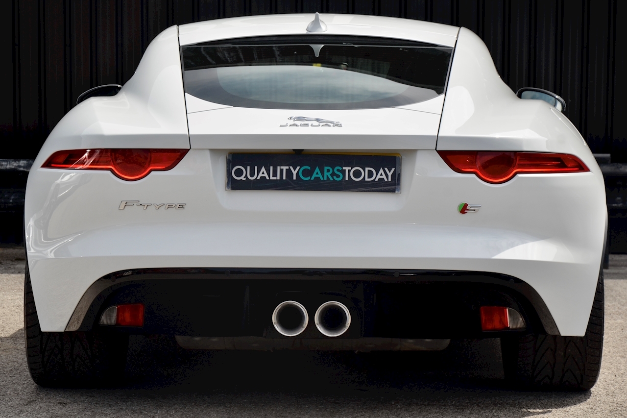 Jaguar F-Type S Carbon Ceramic Brakes + Performance Seats + Huge Spec - Large 4