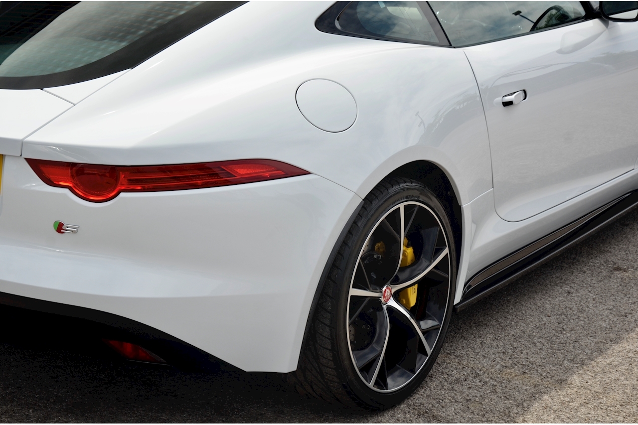 Jaguar F-Type S Carbon Ceramic Brakes + Performance Seats + Huge Spec - Large 11