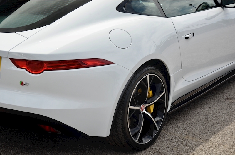 Jaguar F-Type S Carbon Ceramic Brakes + Performance Seats + Huge Spec Image 11