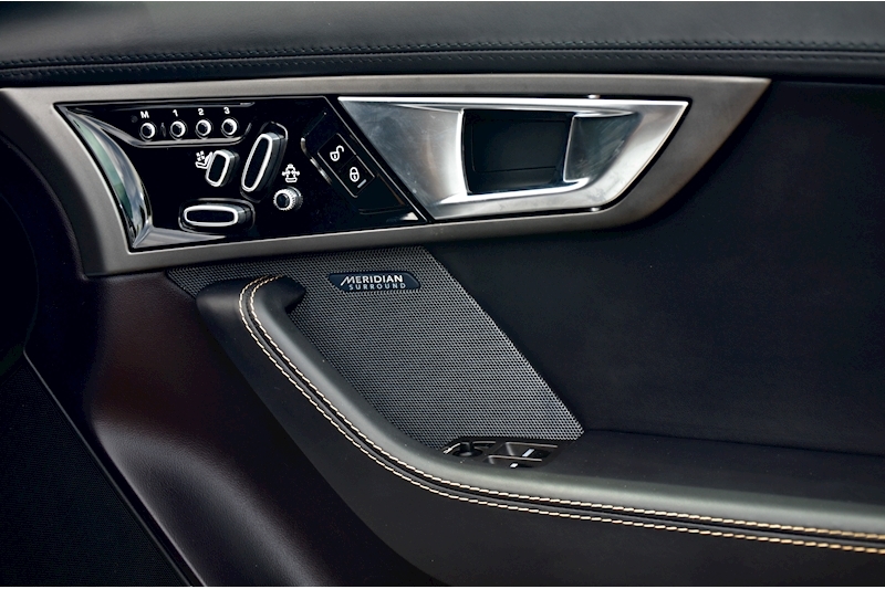 Jaguar F-Type S Carbon Ceramic Brakes + Performance Seats + Huge Spec Image 18