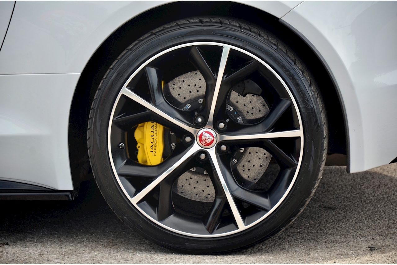 Jaguar F-Type S Carbon Ceramic Brakes + Performance Seats + Huge Spec - Large 32