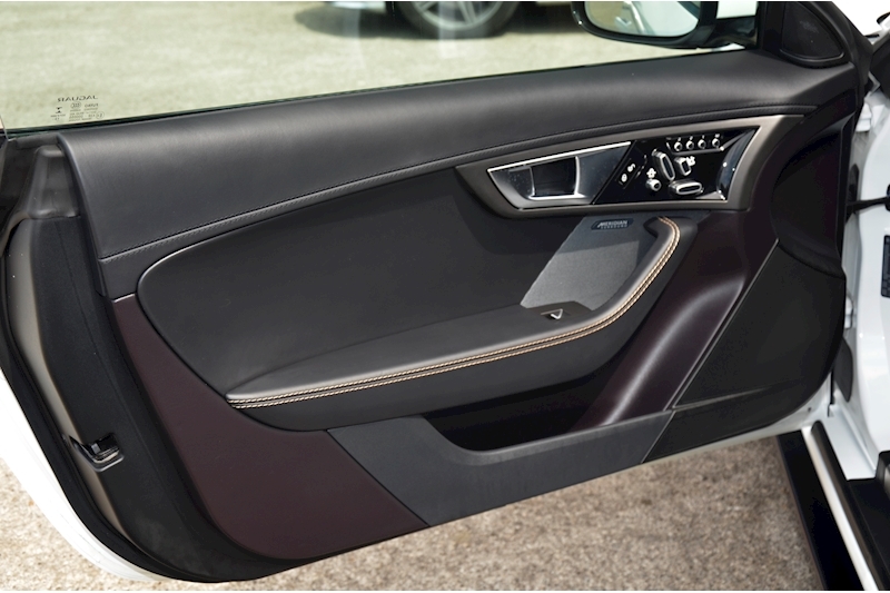 Jaguar F-Type S Carbon Ceramic Brakes + Performance Seats + Huge Spec Image 37