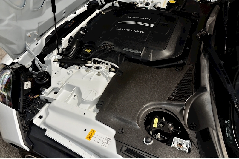 Jaguar F-Type S Carbon Ceramic Brakes + Performance Seats + Huge Spec Image 38