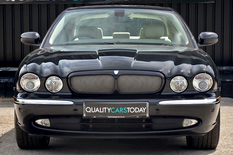 Jaguar XJR Portfolio Edition Limited Edition 1 of 100 + Huge History File Image 4