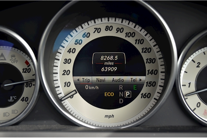Mercedes-Benz E350d AMG Line Premium Coupe Panoramic Roof + Harmon Kardon + 19s + Keyless + Reverse Cam Image 36