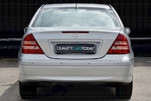 Mercedes-Benz C320 CDI Elegance SE Mercedes Plus 1 Lady Owner + Rare Model + Outstanding - Thumb 4