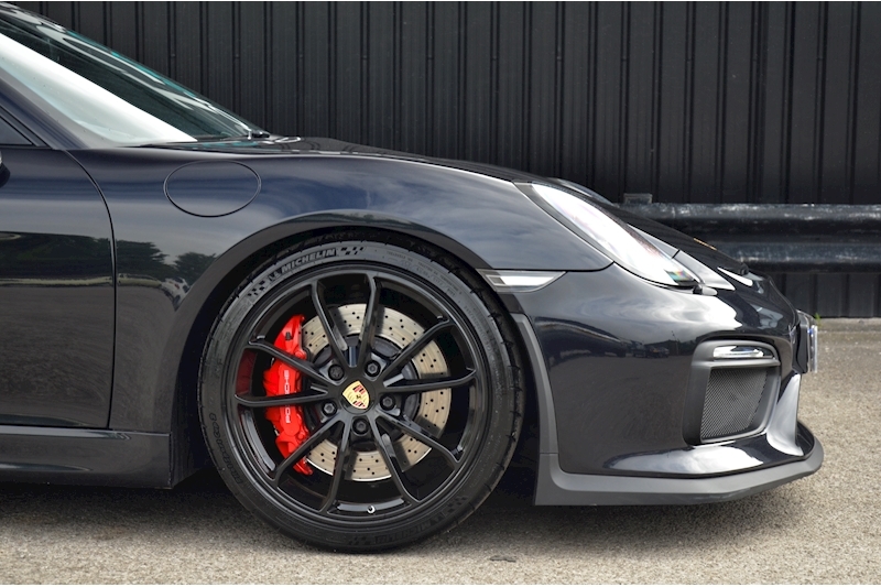 Porsche Cayman GT4 Clubsport Manual + Clubsport Pack + Carbon Bucket Seats + PCM Image 23