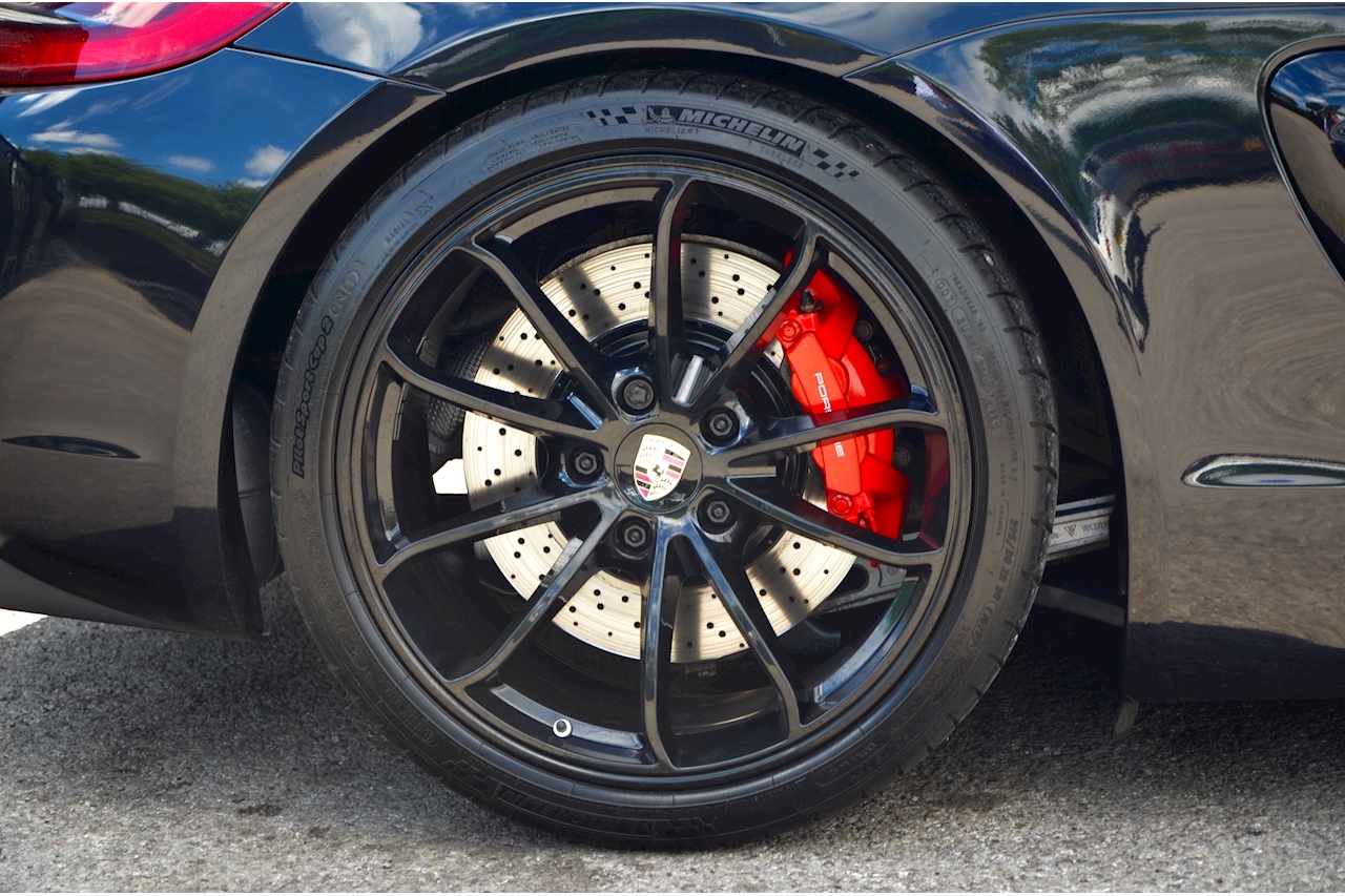 Porsche Cayman GT4 Clubsport Manual + Clubsport Pack + Carbon Bucket Seats + PCM - Large 31