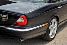 Jaguar XJ8 Sport Premium 3.5 V8 + 3 Former Keepers + 16 Services + Rare Spec - Thumb 15